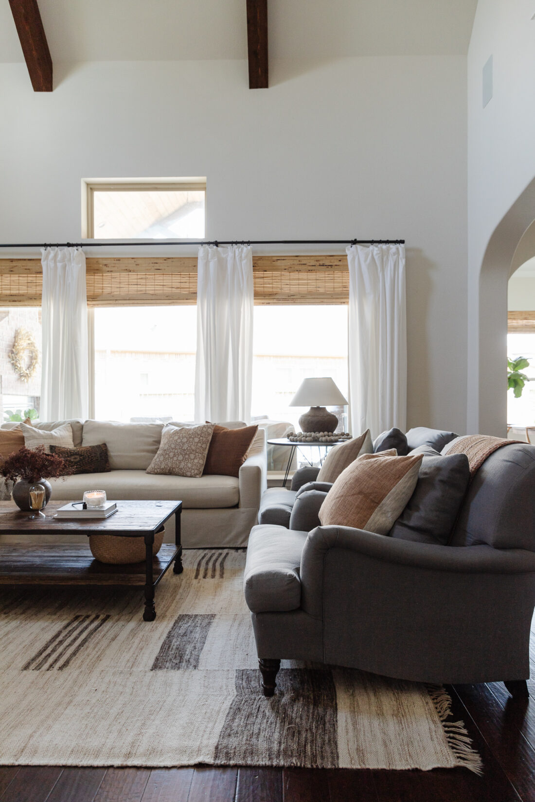 traditional modern living room decor