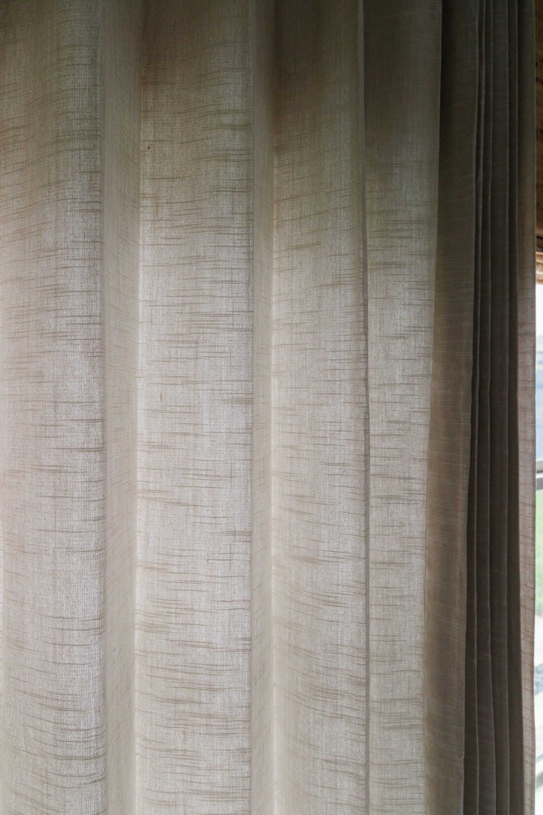 room darkening curtain liner